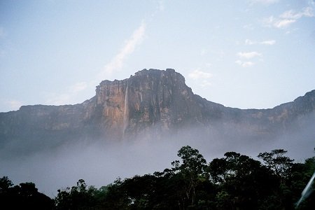 About Churun Meru (a waterfall)